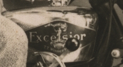 Preview: Excelsior Motorrad Foto 490ccm OHV ca. 1930   exe-gb-f01