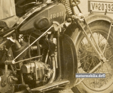 Preview: Ardie Motorcycle Photo  Typ V 2 Zyl. 981ccm JAP-Motor  ar-f51