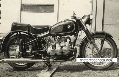 BMW Motorcycle Photo Typ R51/3 about 1953  bmw-f5013