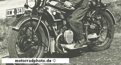 Preview: BMW Motorrad Foto R 42 RW/Polizei Akrobatik Truppe 1928  bmw-mf108