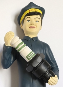 Preview: Bosch Werbefigur Boschmann Zündkerze Polyresin Neuwertig   bo-wf-02 Preview: Bosch Werbefigur Boschmann Zündkerze Polyresin Neuwertig   bo-wf-02