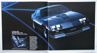 Preview: Chevrolet Camaro Automobil Prospekt  6.1983  chev-op831 Preview: Chevrolet Camaro Automobil Prospekt  6.1983  chev-op831