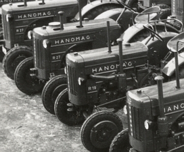 Preview: Hanomag Schlepper Werks Foto R19 R 22 1953  hano-ft01