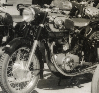 Preview: Horex Motorrad Foto Händler Ausstellung  1954 ho-f110