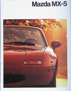 Mazda Automobil Brochure Typ MX-5 4.1990 maz-aop901