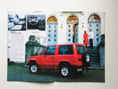 Preview: Mitsubishi Pajero Brochure 16 Pages 1983 mitsu-p-op83