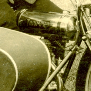 Preview: TWN Triumph Motorycle Photo Typ Knirps 2,5 PS 296ccm 1920 twn-f040