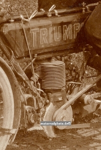 Preview: Triumph TWN Motorcycle Photo um 1904   twn-f46