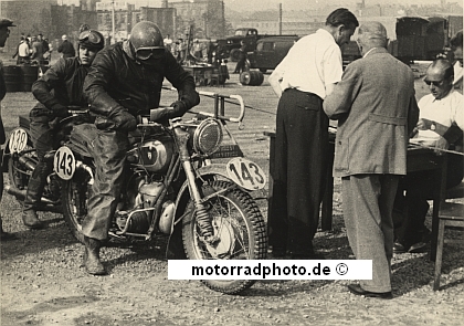 Ifa Motorcycle motormobilia.de - IFA Motorcycle Photo Typ BK 350 1954