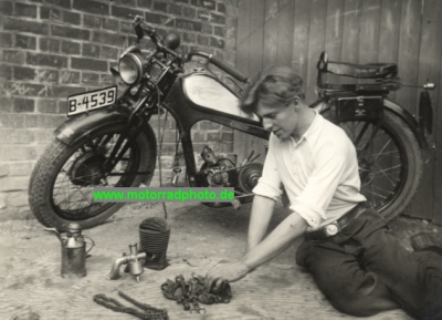 Mammut  198 ccm 2 Takter ca. 1932  mam-2