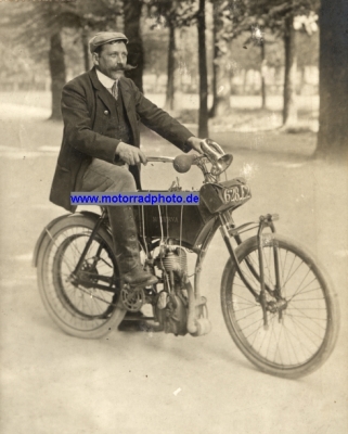 Minerva Motorrad Foto 350 ccm sv ca. 1905  mi-f01