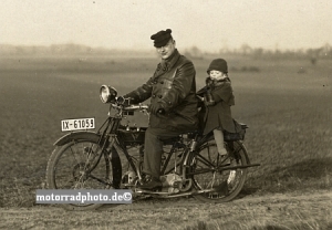 Flottweg Motorrad Foto 246ccm ohv 1926 flott-f02