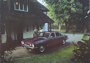 Jaguar Automobil Prospekt 1983  jag-op831
